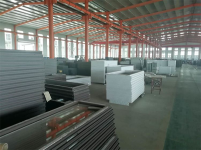 區安置房建設指揮部組織施工單位與章丘建材企業對接，助力建筑材料高效供應