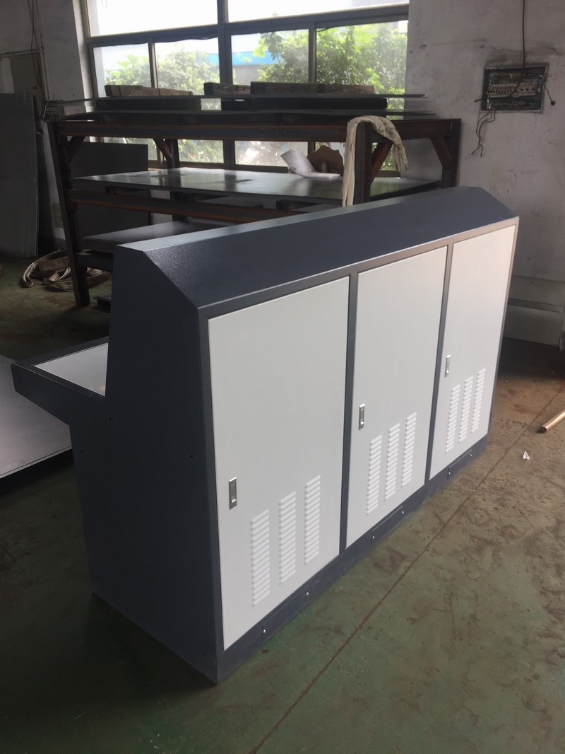 不銹鋼機(jī)柜與操作臺(tái) 蘇州一喆電氣設(shè)備為您提供仿威圖機(jī)柜解決方案